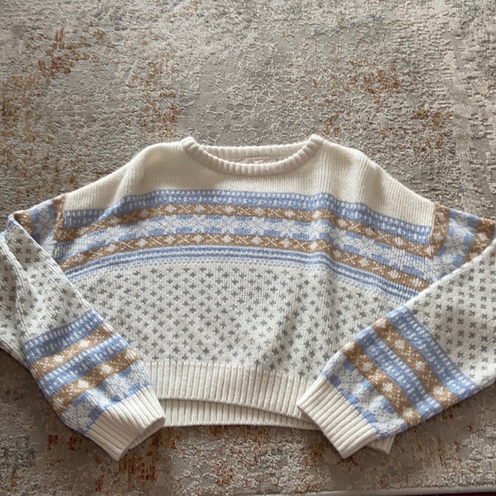 Cropped sweater